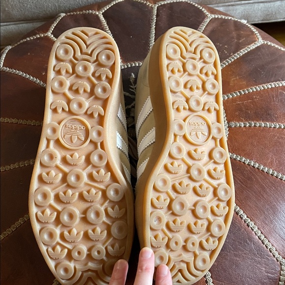 Adidas Gazelles - Picture 6 of 9